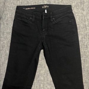 LOFT Modern Skinny Black jeans - size 26/2P